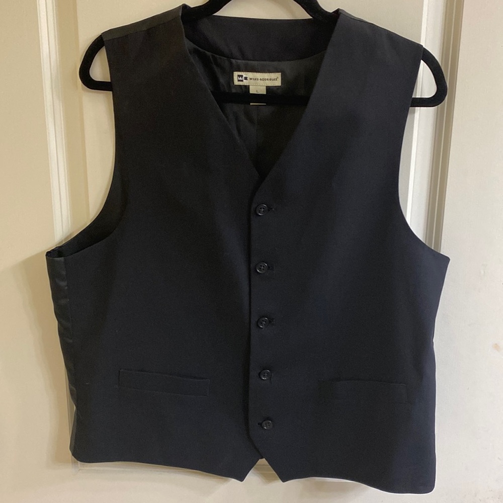 Wilke-Rodrigues men’s tuxedo vest - size L